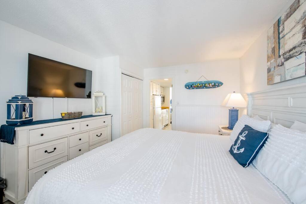 Royal Retreat-Amazing View-King Bed-1 Bedroom-Full Kitchen-Free Parking-Self Check-In 미를 비치 외부 사진